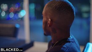 American blonde eating pussy