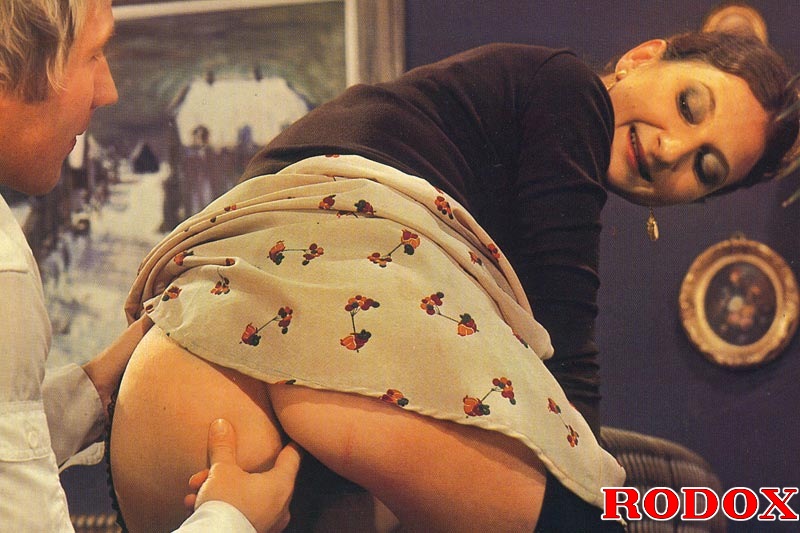 Classic xxx. Two hairy retro ladies getting - XXX Dessert - Picture 7