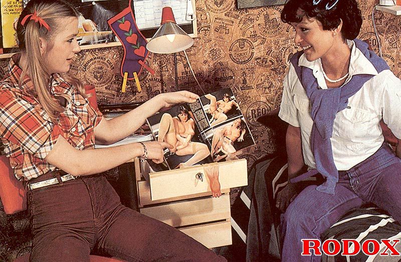 Retro xxx. Hairy seventies schoolgirls enjo - XXX Dessert - Picture 6
