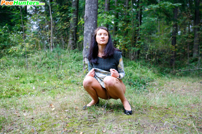 Peeing girl. Nasty teen doing water sports  - XXX Dessert - Picture 9