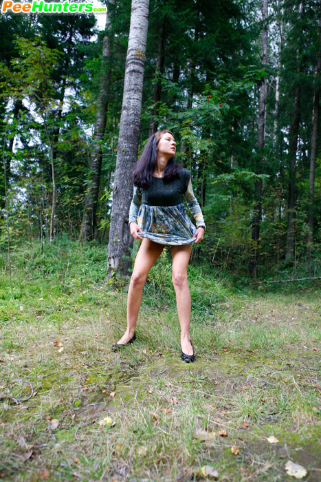 Peeing girl. Nasty teen doing water sports  - XXX Dessert - Picture 13