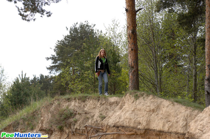 Female pee. Beautiful teen plays watersport - XXX Dessert - Picture 1