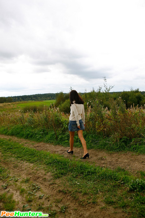 Piss. Babe tinkles on a road in the middle  - XXX Dessert - Picture 16