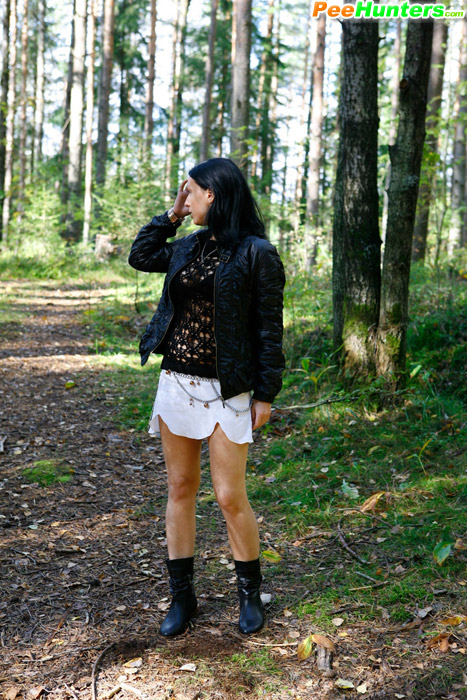 Pee pics. Swarthy puss searching for a quie - XXX Dessert - Picture 4