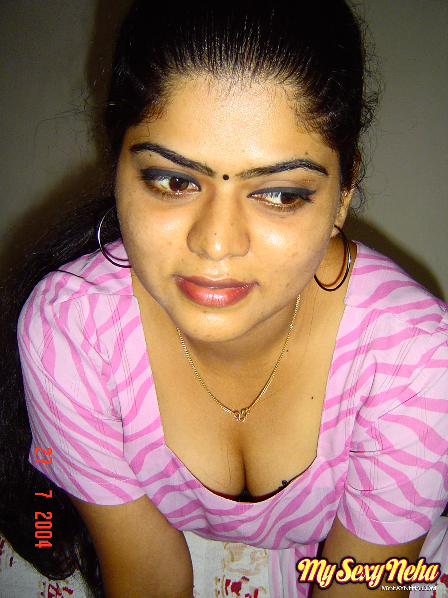 India girls. Neha getting her clothes off i - XXX Dessert - Picture 7