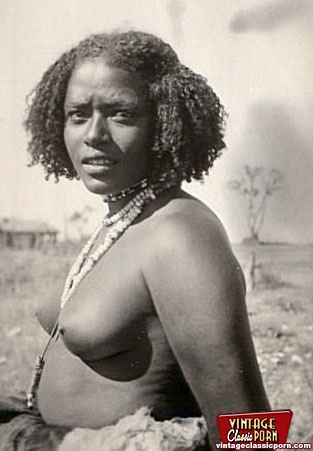 Vintage xxx. Several nude African ladies fr - XXX Dessert - Picture 3