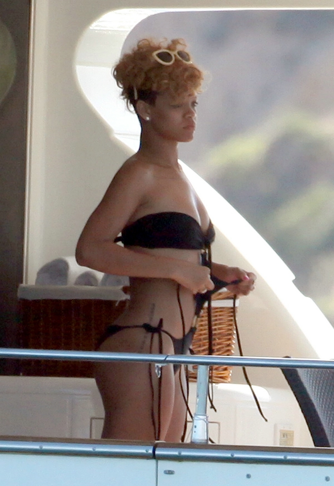 Nude celeb porn. Beautiful slim and slender - XXX Dessert - Picture 3