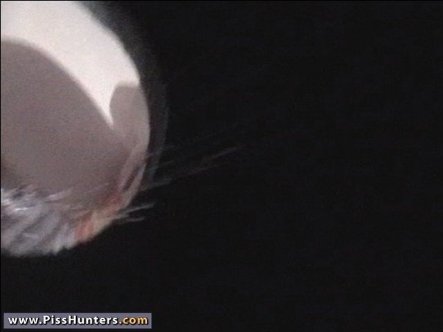 Peeing. White panties uncover a young pussy - XXX Dessert - Picture 4