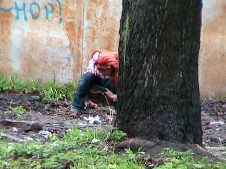 Female pee. Hot girl with red hair filmed o - XXX Dessert - Picture 2