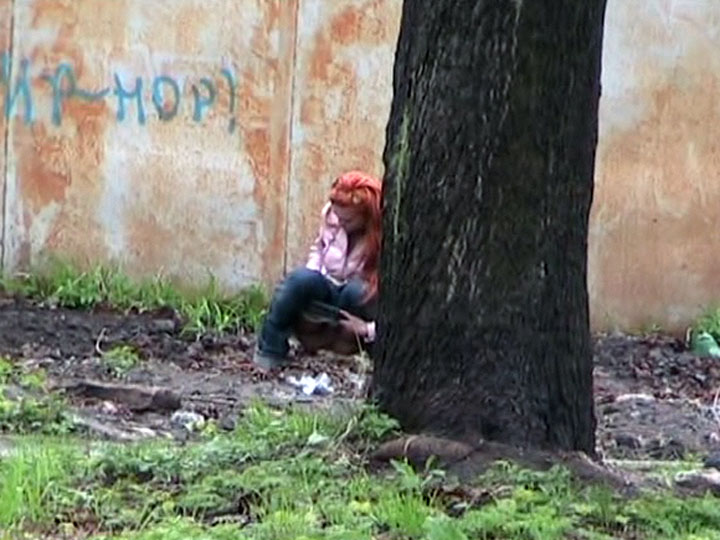 Female pee. Hot girl with red hair filmed o - XXX Dessert - Picture 8
