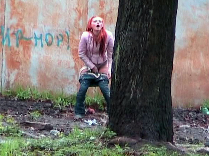 Female pee. Hot girl with red hair filmed o - XXX Dessert - Picture 11