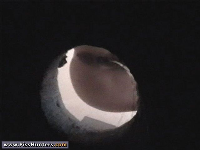 Peeing outside. Young chick peeing in a ces - XXX Dessert - Picture 10