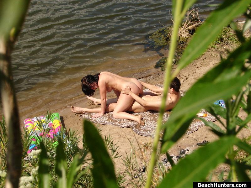 Spy sex. Excited pussycat rides her boyfrie - XXX Dessert - Picture 12