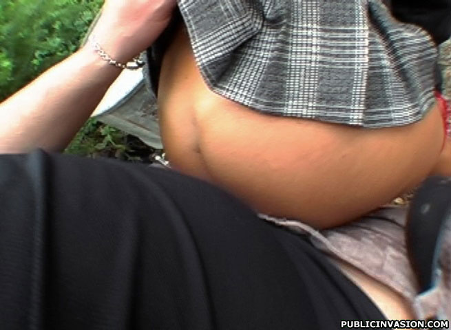 Outdoor sex. The garden of lovee. - XXX Dessert - Picture 10