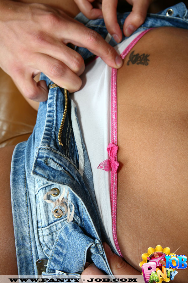 Panty. He can't keep tongue off his girlfri - XXX Dessert - Picture 4