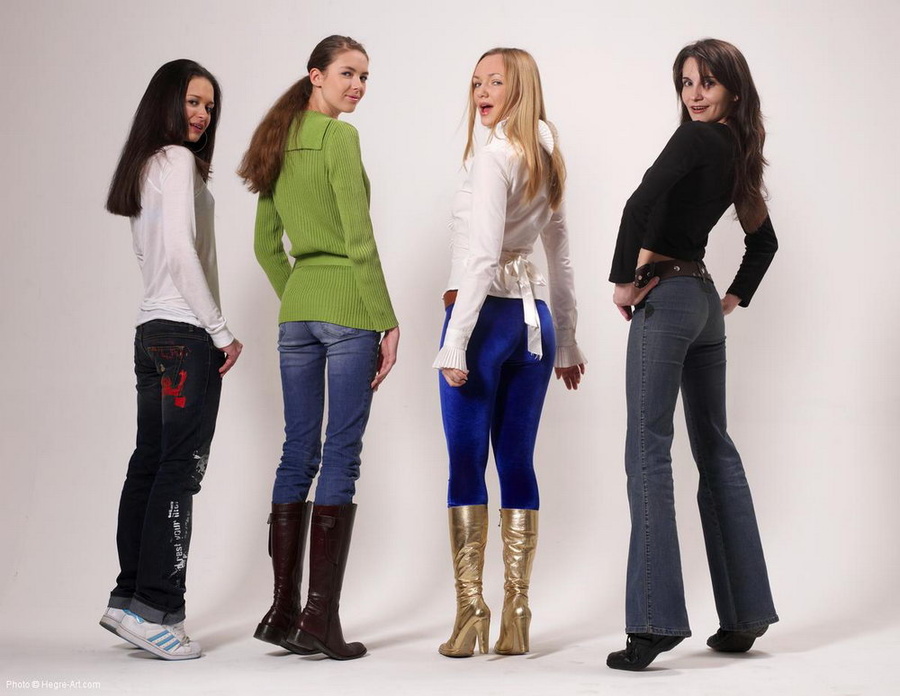 Young teen porn. Four lovely ladies get nak - XXX Dessert - Picture 2