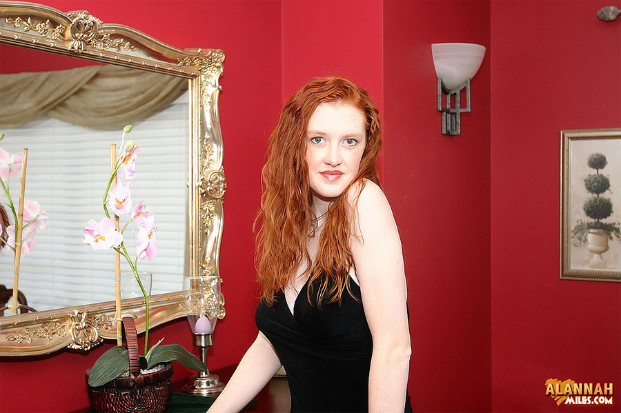 Sexy redhead. Teen Redhead. - XXX Dessert - Picture 1