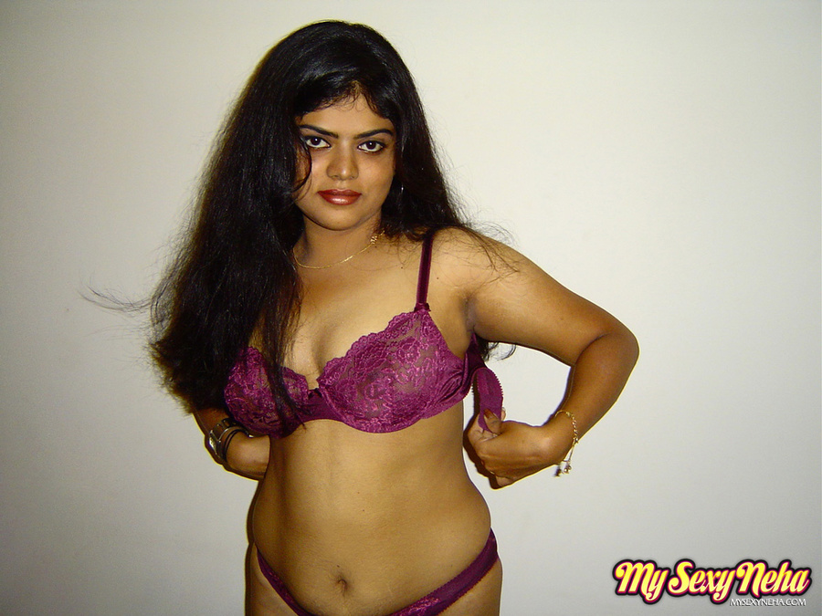 Indian nude. Neha in her favorite under gar - XXX Dessert - Picture 8