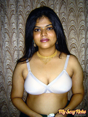 Hot indian girls. Neha in white lingerie - XXX Dessert - Picture 8