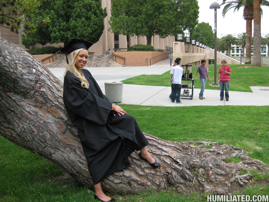 Teen girls sex. Kacey graduates High School - XXX Dessert - Picture 2