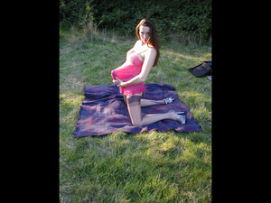Strap sex. Jane outdoors in pink neglige - XXX Dessert - Picture 3
