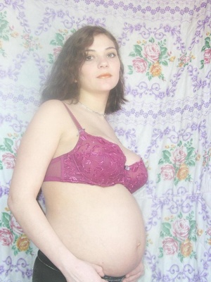 Preggo porn. First time expecting mom to - Picture 7