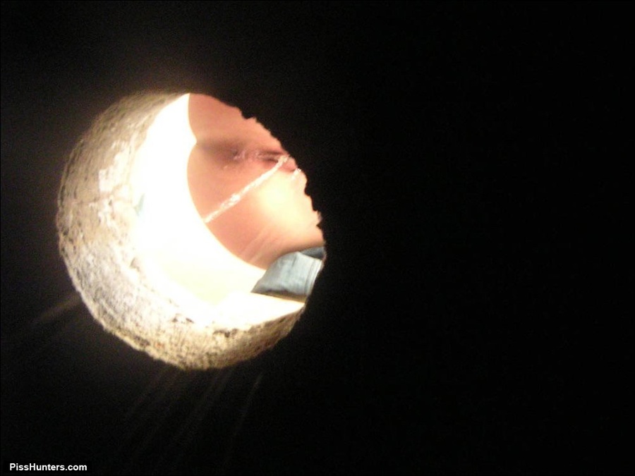 Peeing girl. Meaty peeing pussy shot throug - XXX Dessert - Picture 7