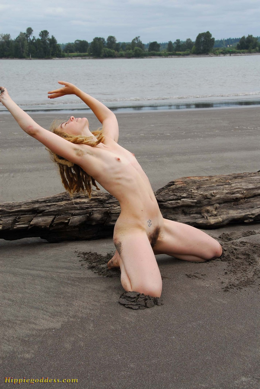 Hairy gallery. Ines is so sexy with her blo - XXX Dessert - Picture 6