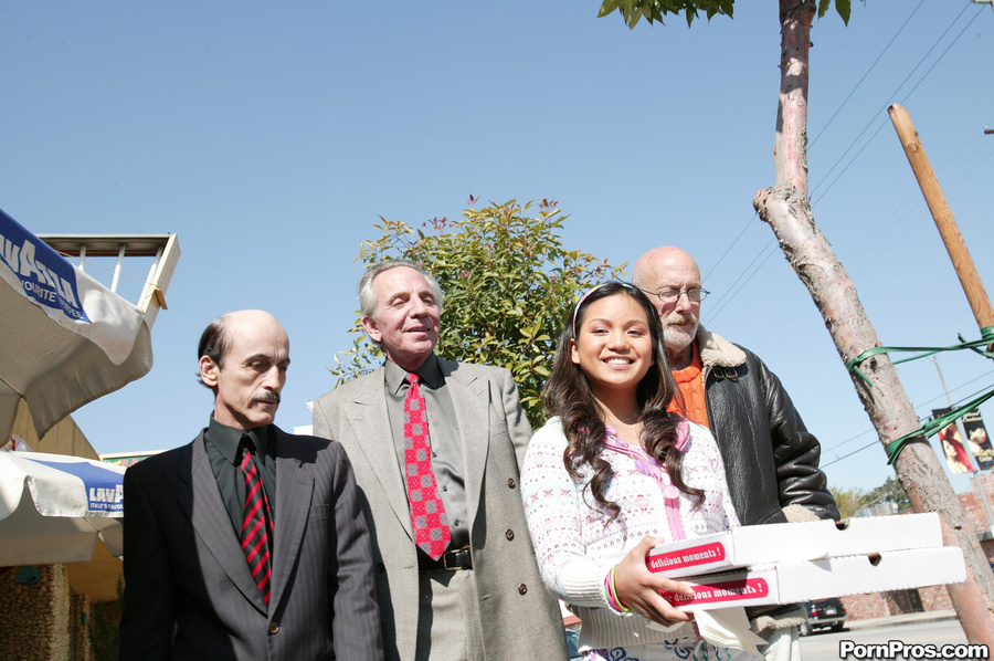 Old men fucking young girls. Watch these yo - XXX Dessert - Picture 3